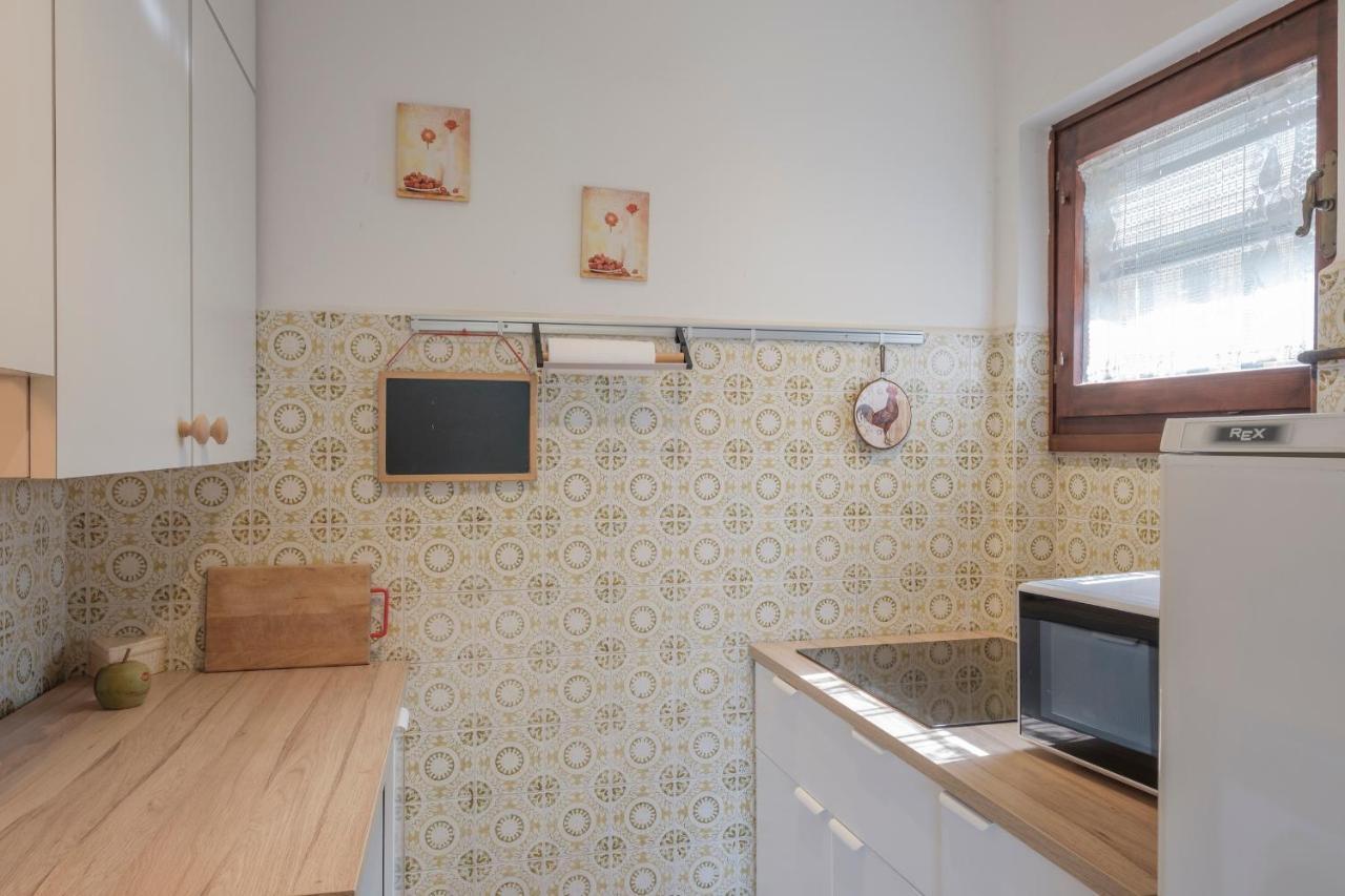 Villa Ida - 2 Bedrooms Apartment With Private Garden Sirmione Extérieur photo